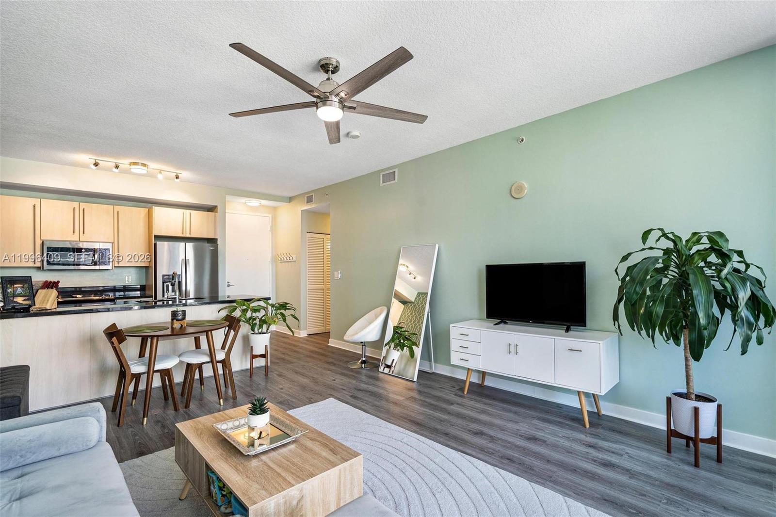 1111 SW 1st Ave Unit: 2721-N