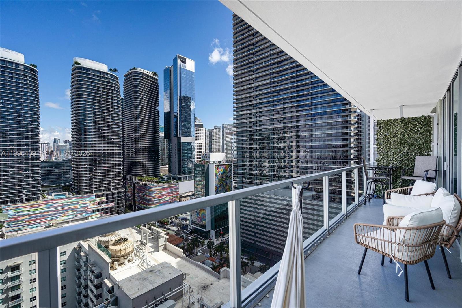 1111 SW 1st Ave Unit: 2721-N