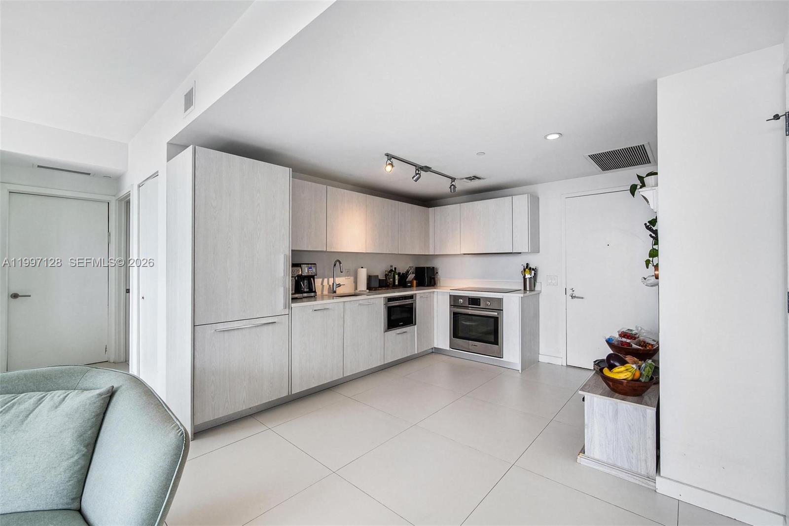 501 NE 31st St # 3009