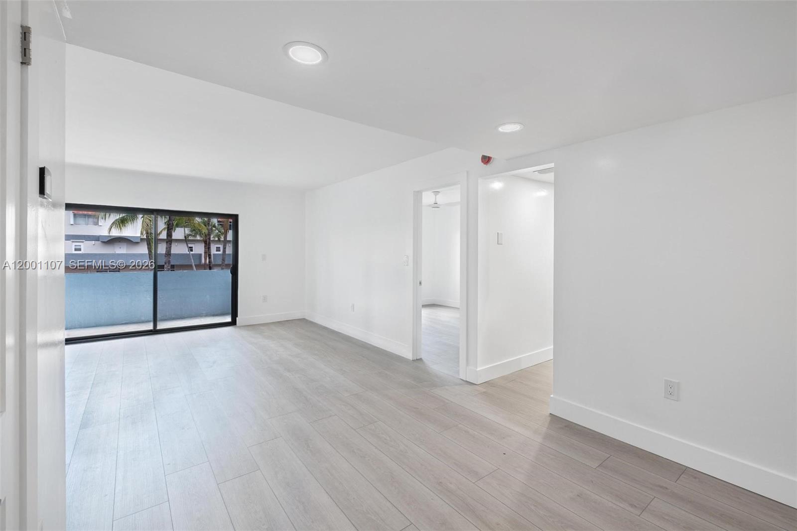 3582 NE 171st St # 207