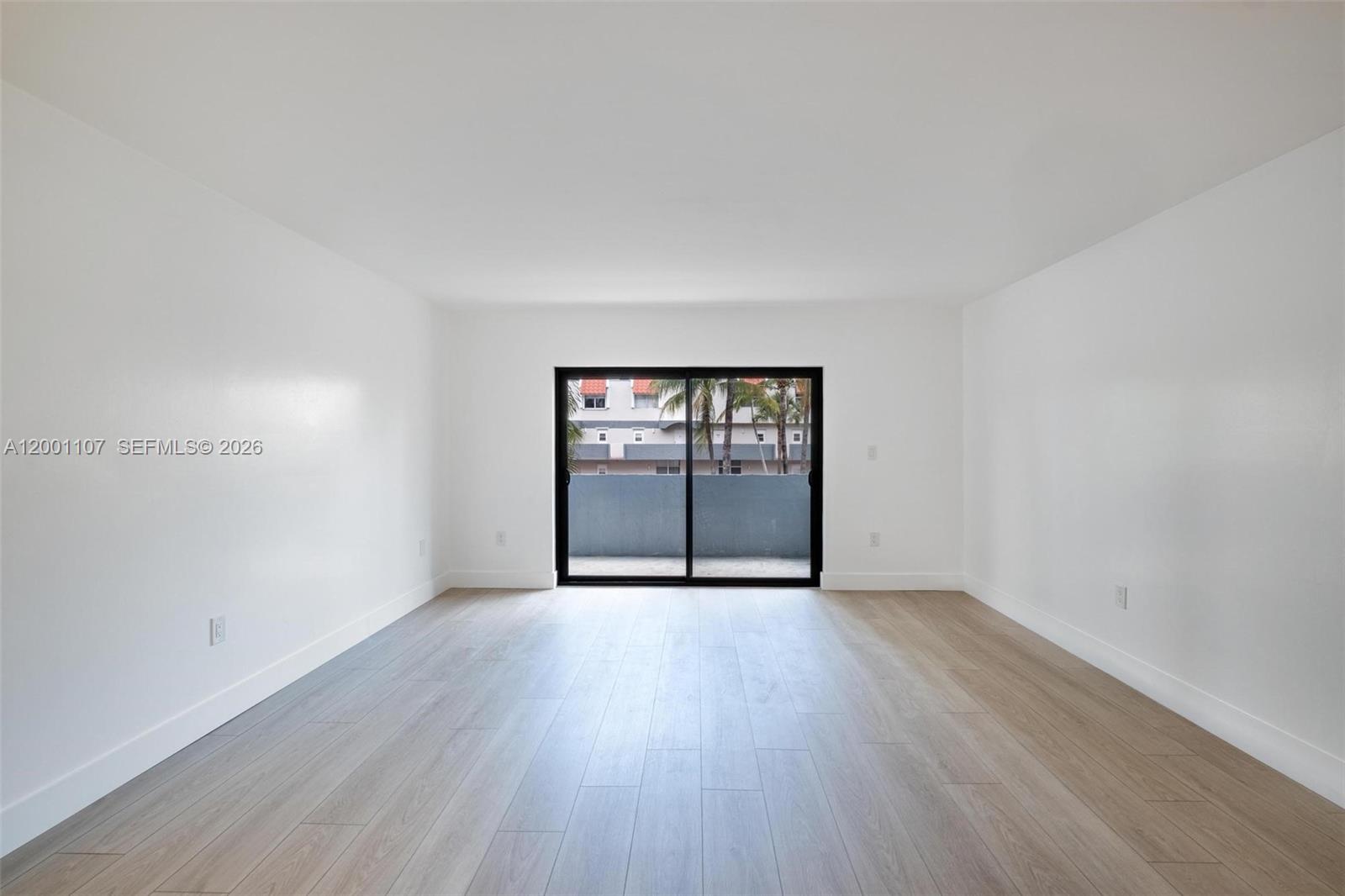 3582 NE 171st St # 207