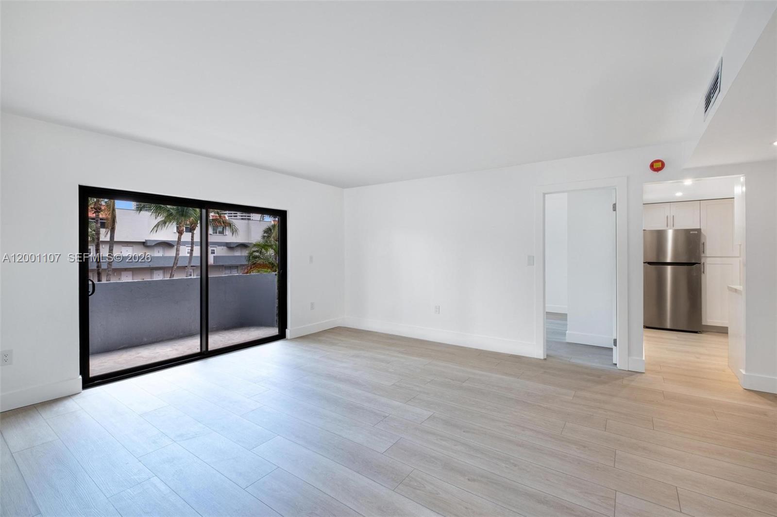 3582 NE 171st St # 207