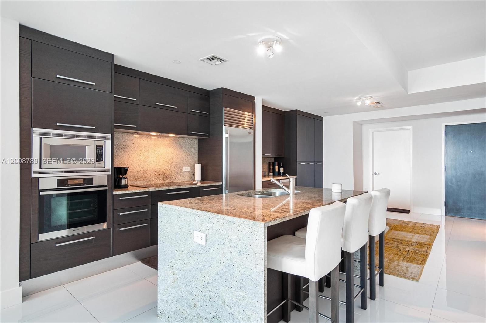 900 Biscayne Blvd # 2208