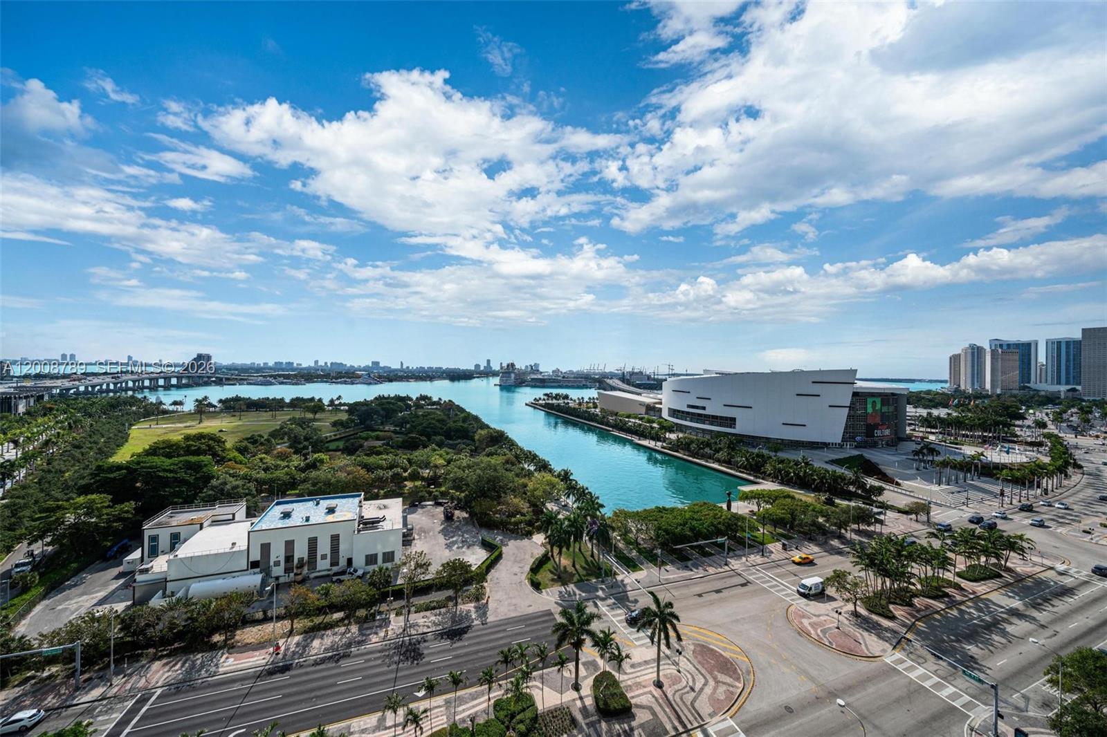 900 Biscayne Blvd # 2208