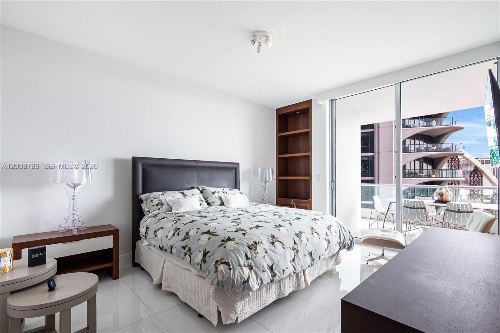 900 Biscayne Blvd # 2208