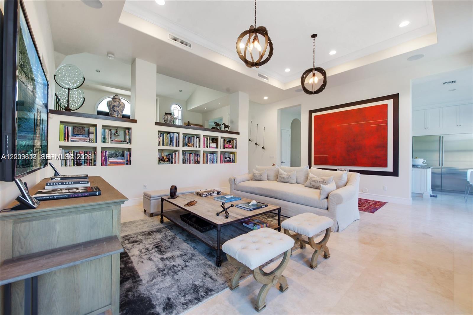 1151 S Alhambra Cir