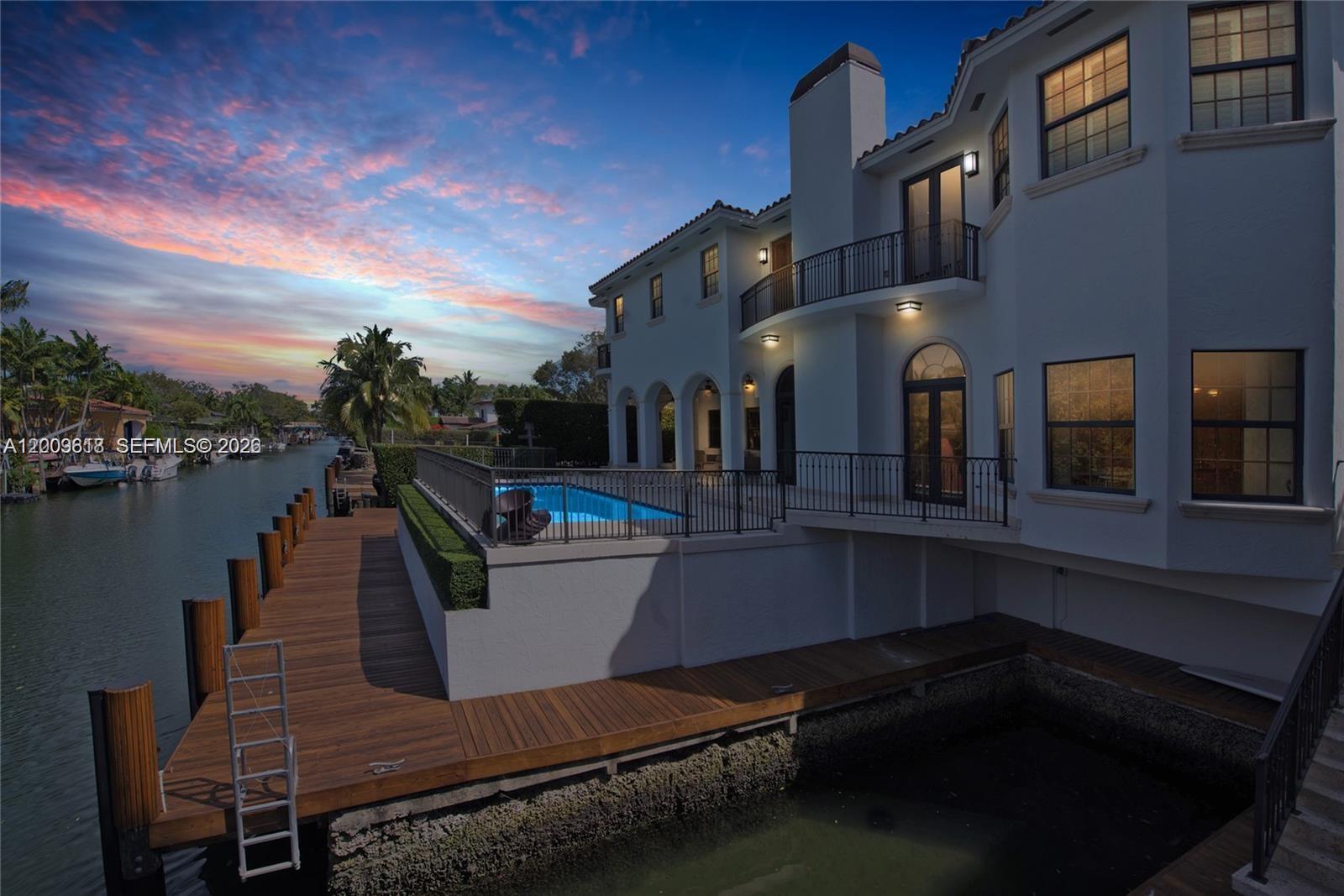 1151 S Alhambra Cir