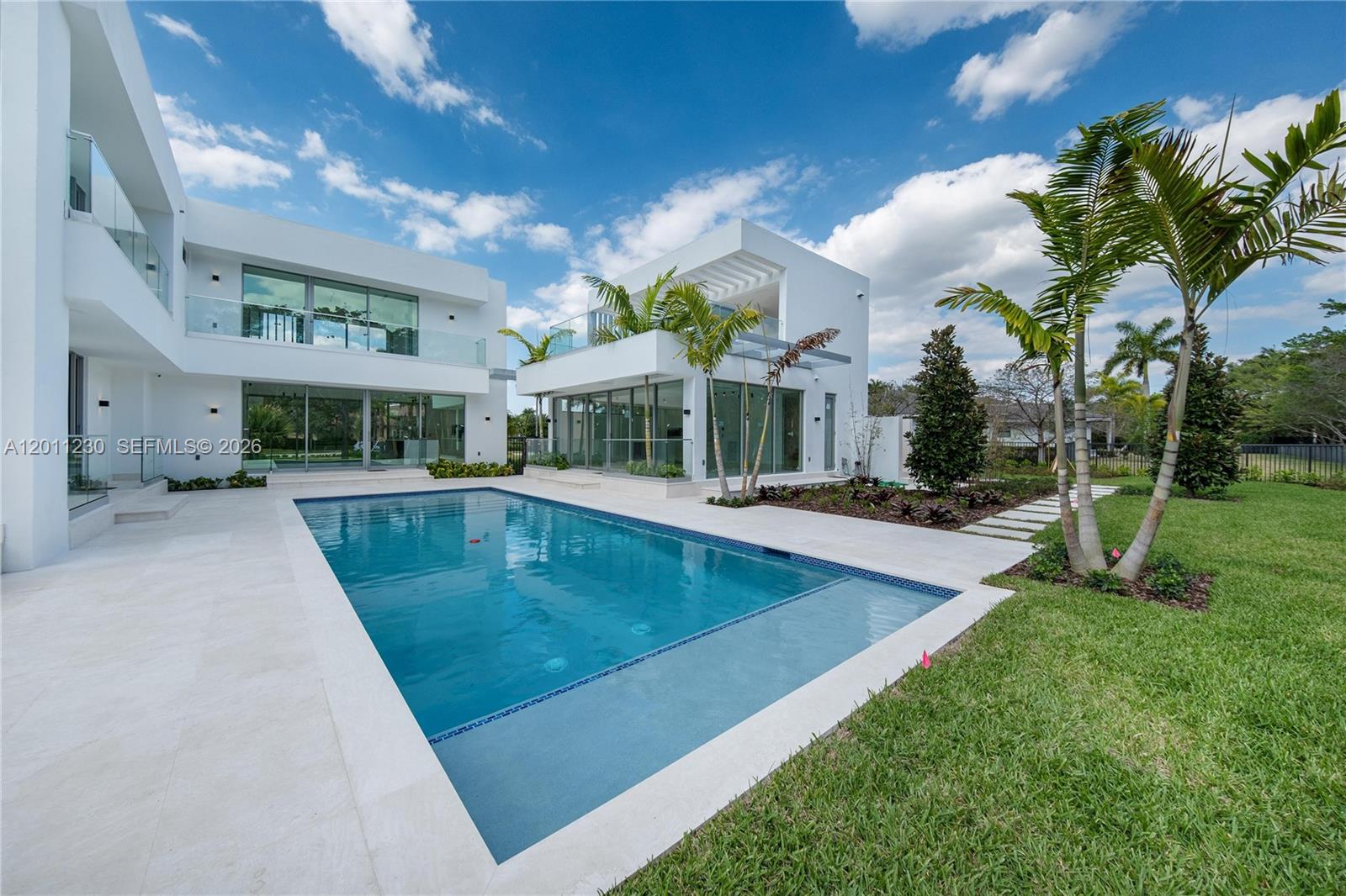 3280 Lake Ridge Lane