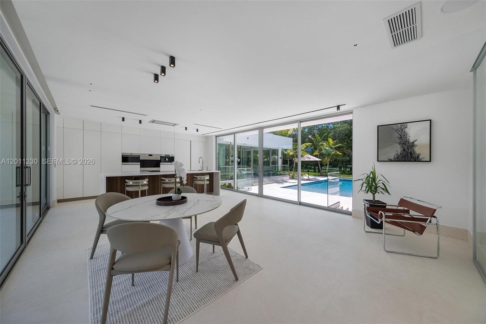 3280 Lake Ridge Lane
