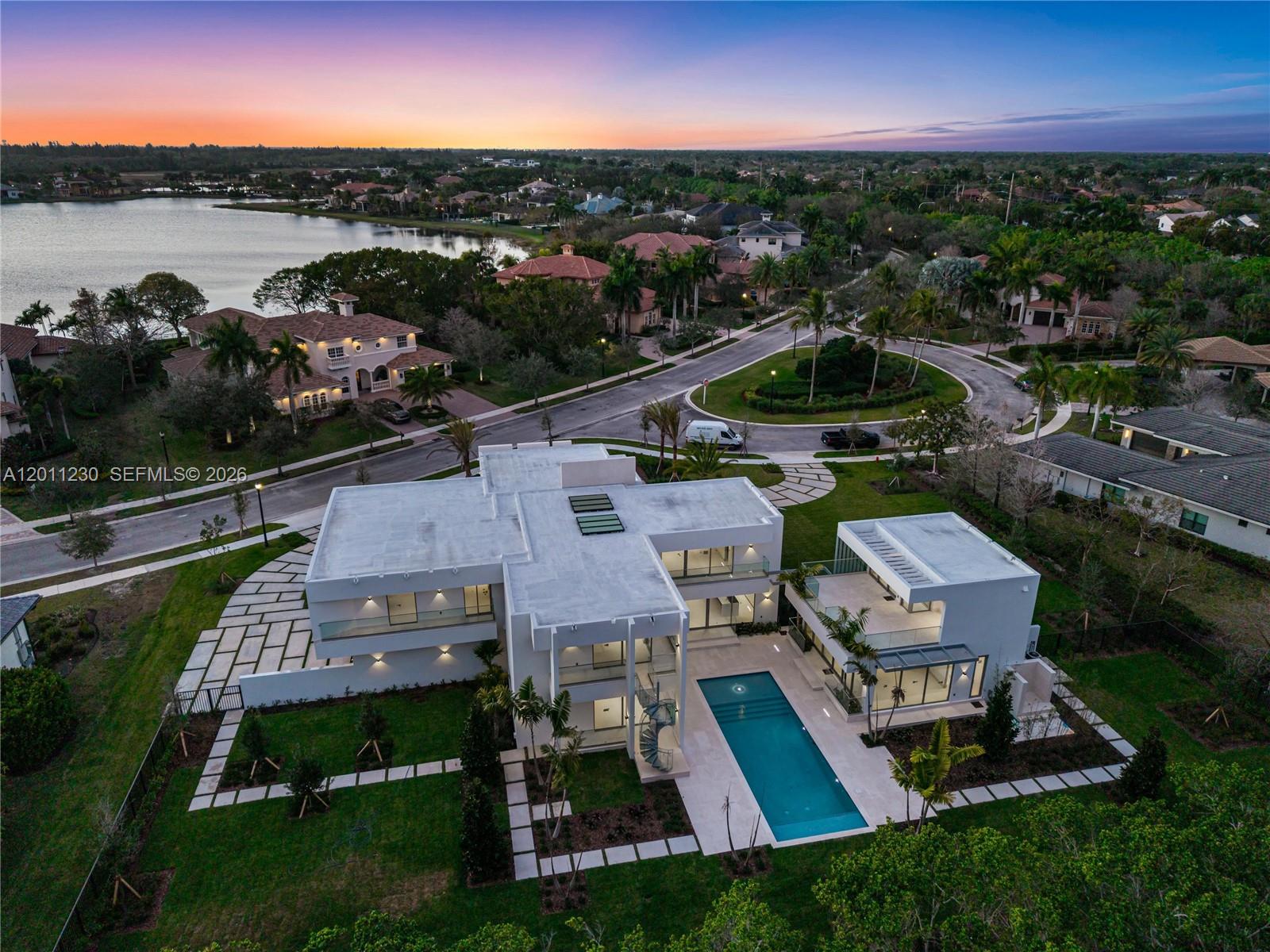 3280 Lake Ridge Lane