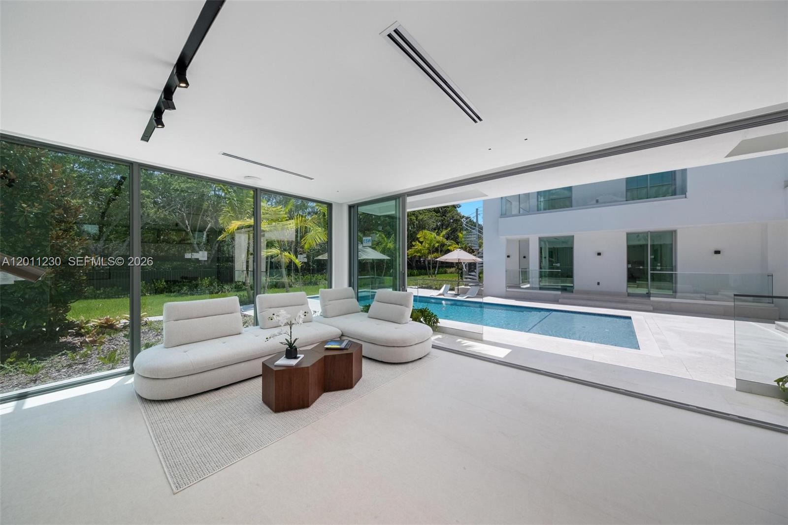 3280 Lake Ridge Lane