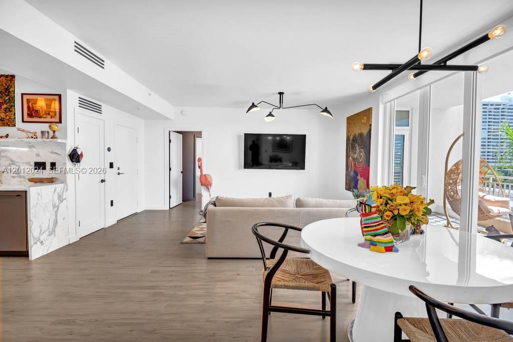 1 Century Ln # 402