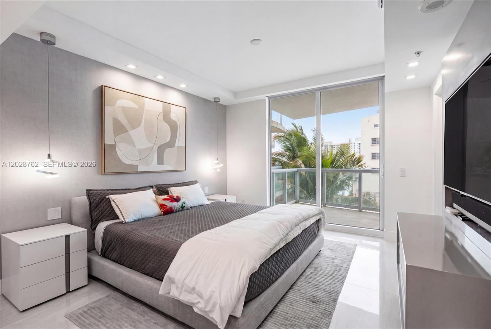 3801 Collins Ave # 703