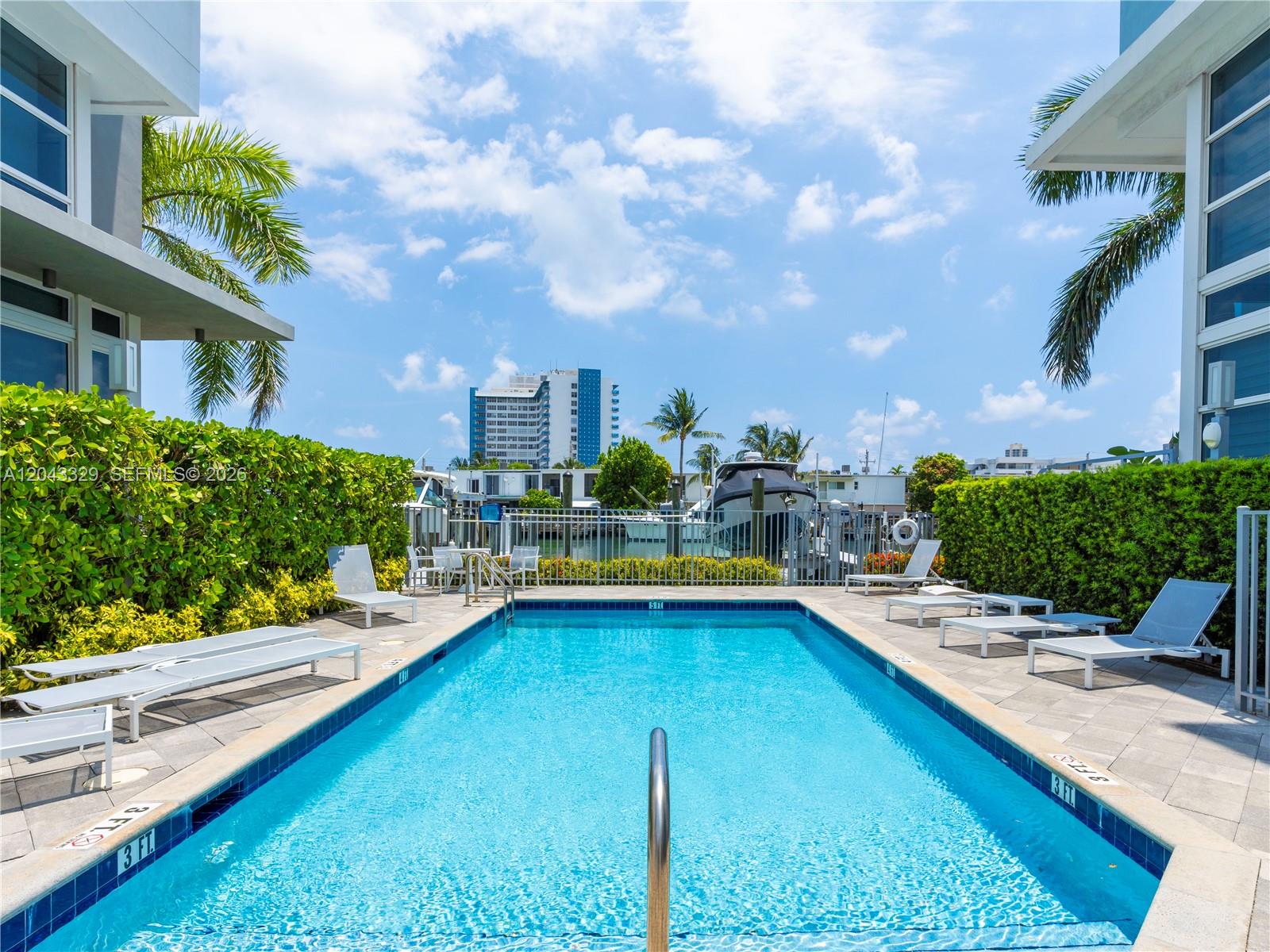 51 N Shore Dr # 51