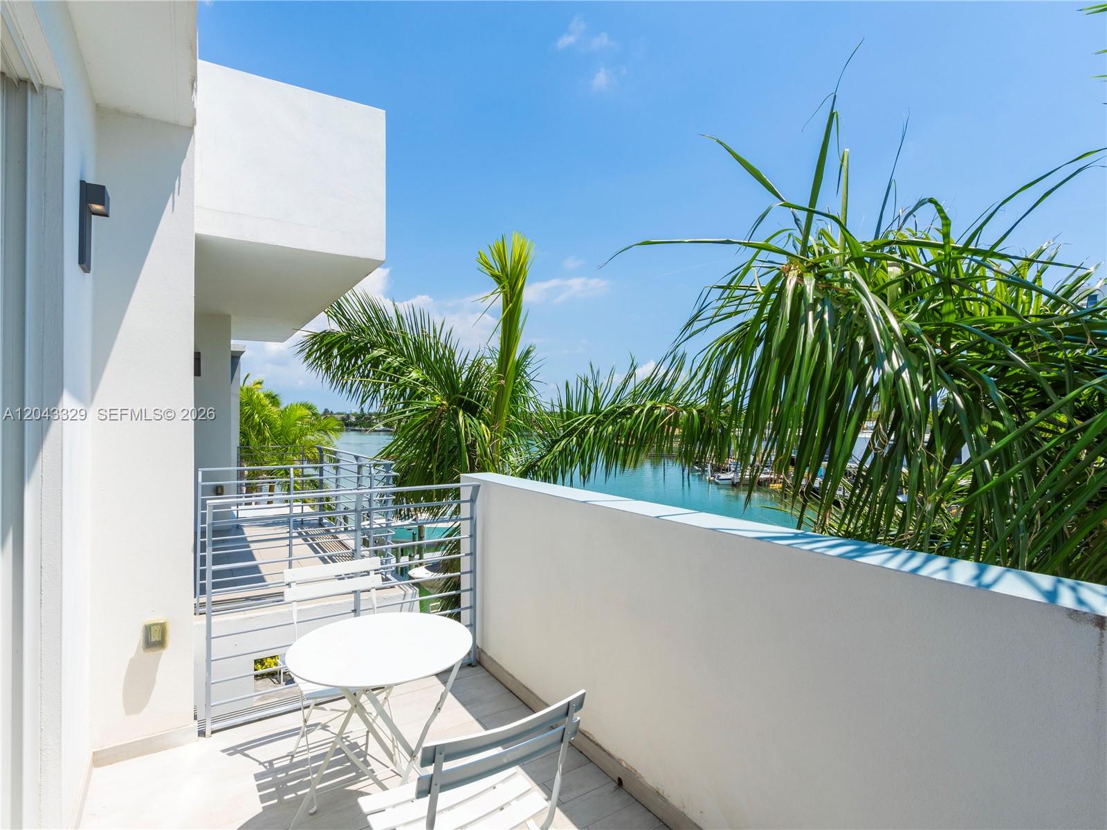 51 N Shore Dr # 51