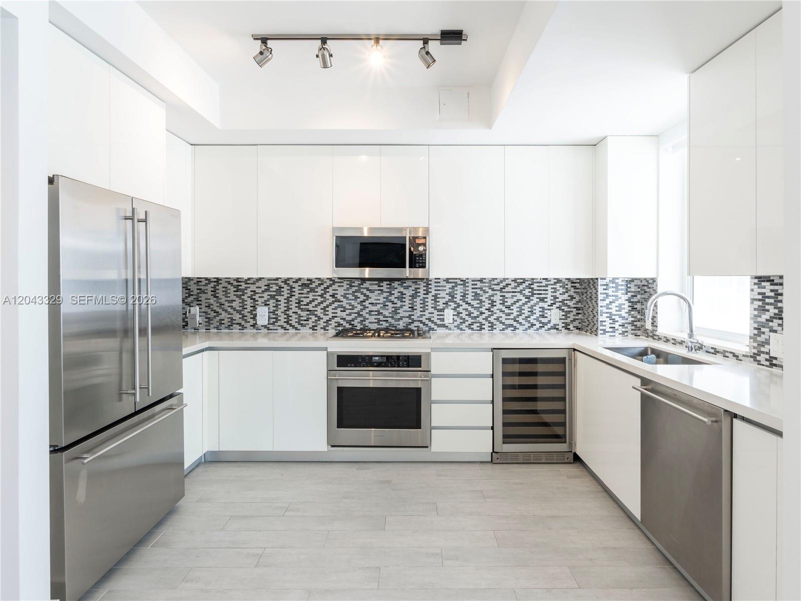51 N Shore Dr # 51