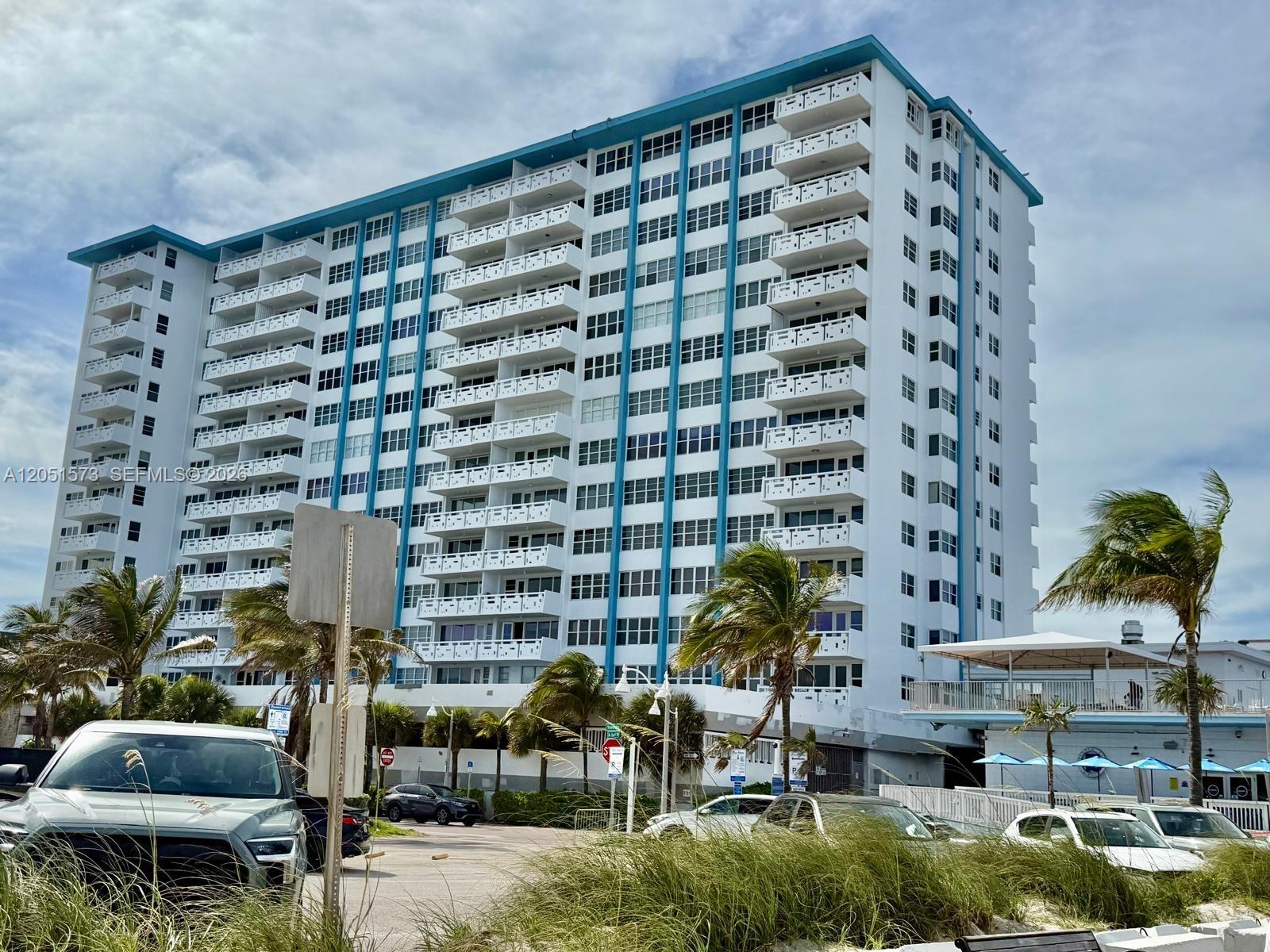 3111 N Ocean Dr # 401