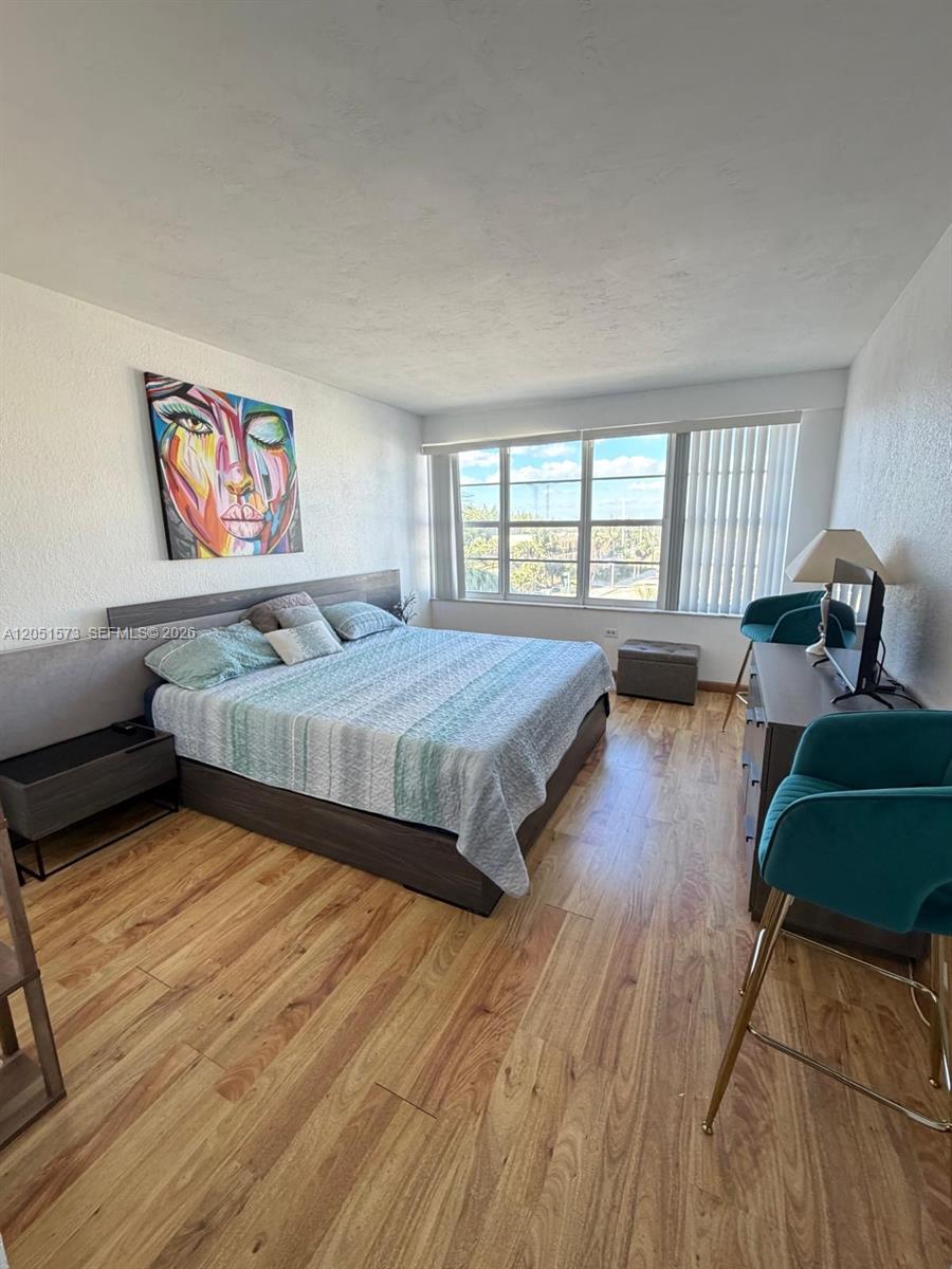 3111 N Ocean Dr # 401