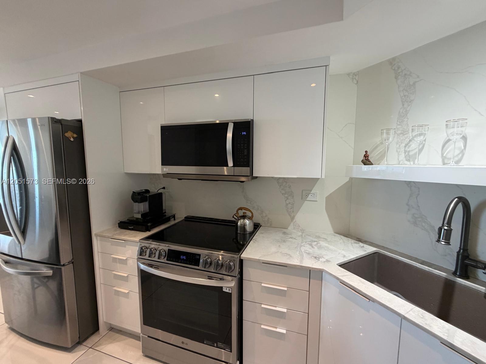 3111 N Ocean Dr # 401