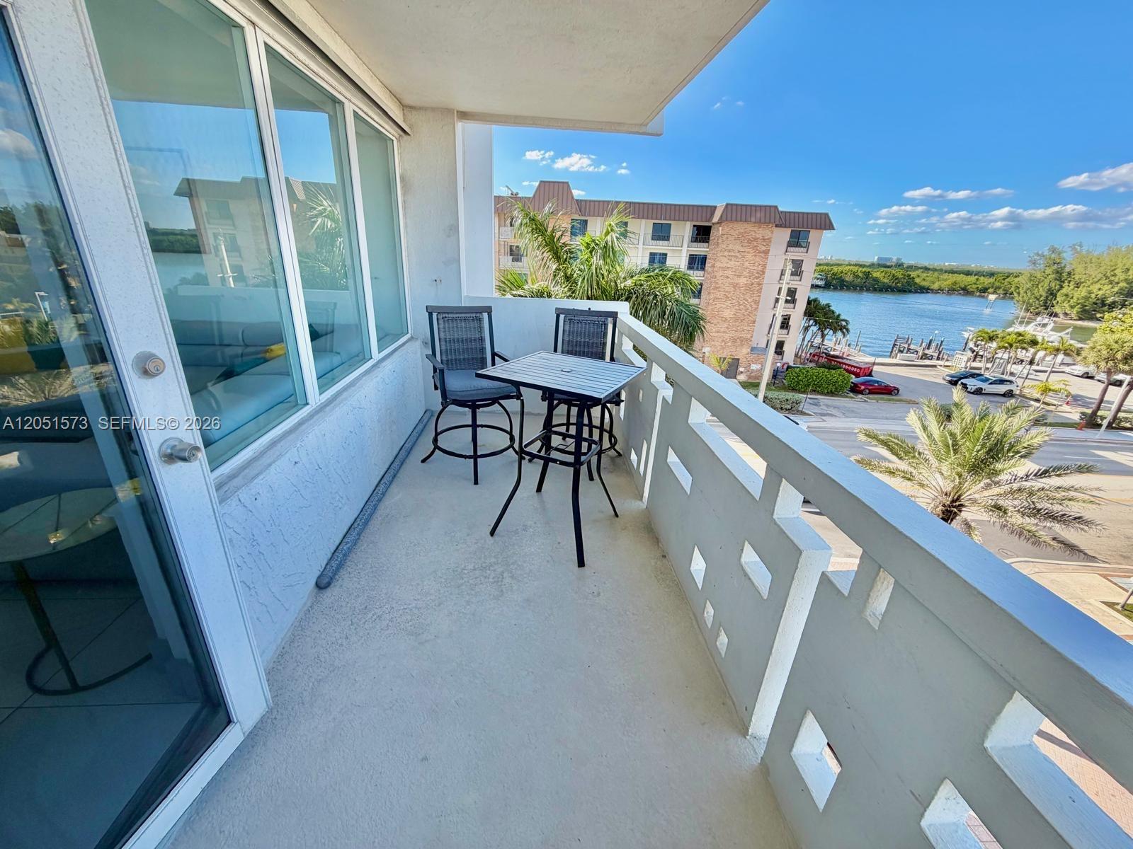 3111 N Ocean Dr # 401