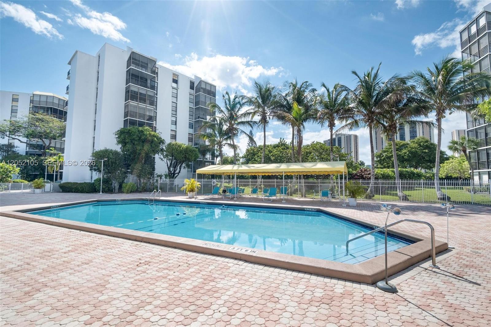 20400 W Country Club Dr # 610
