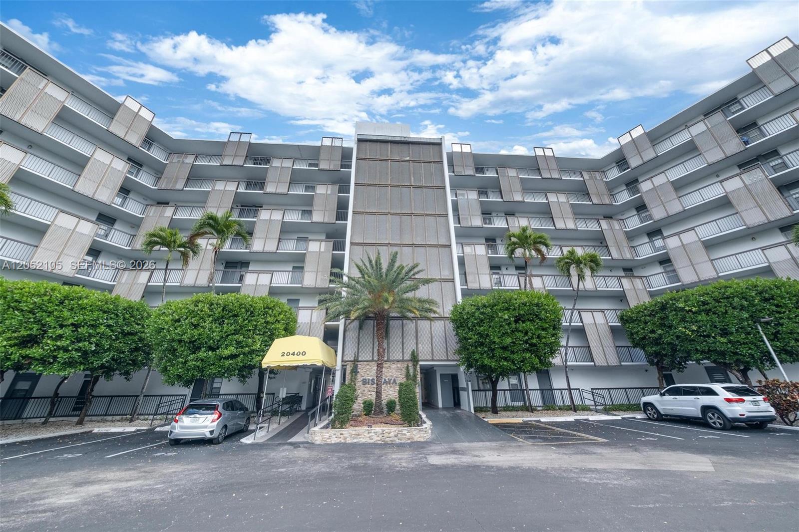 20400 W Country Club Dr # 610