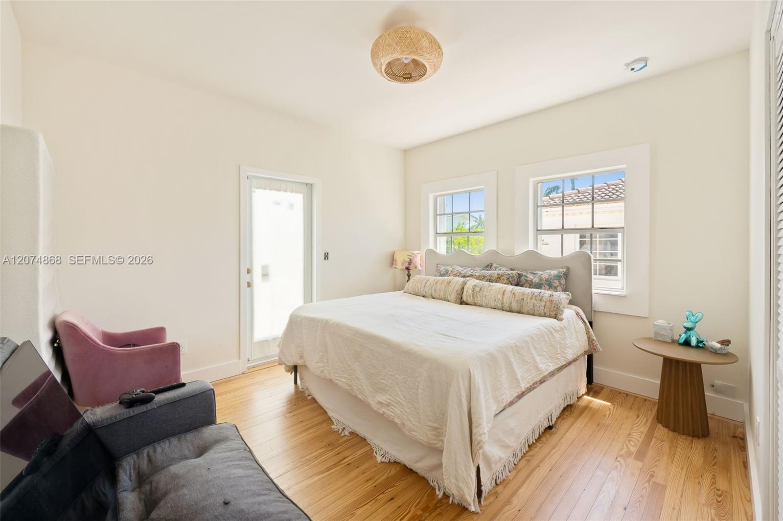 524 W 47th St