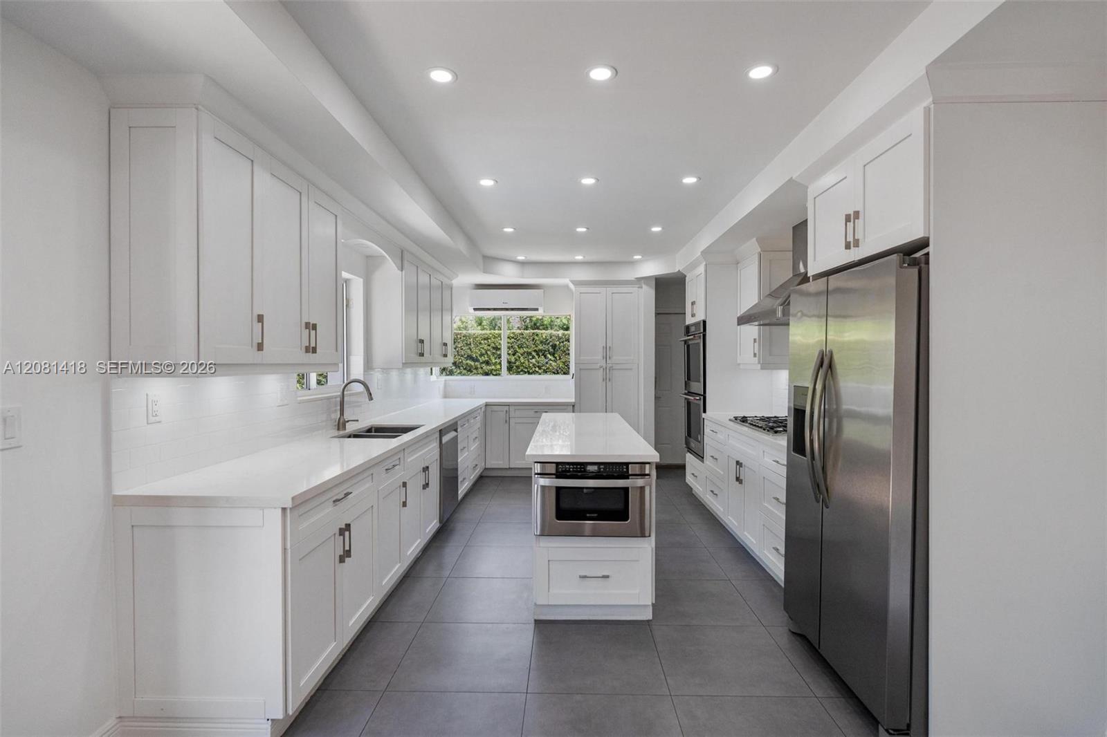 4258 N Michigan Ave # 0