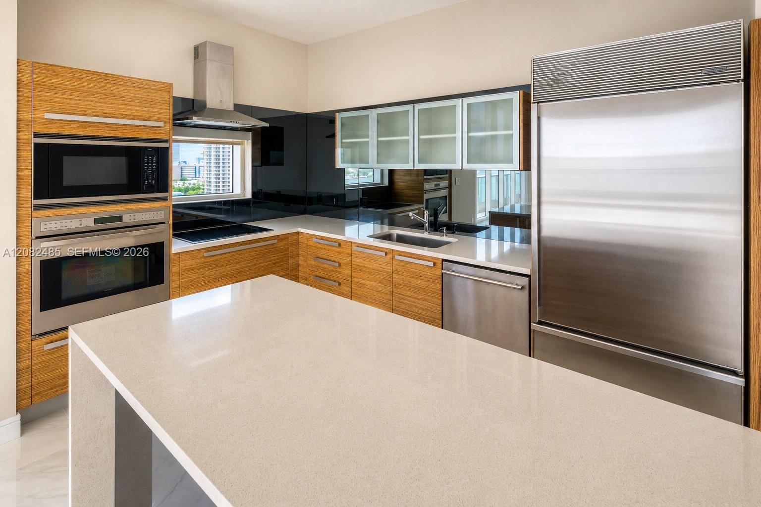 2020 N Bayshore Dr # 1710