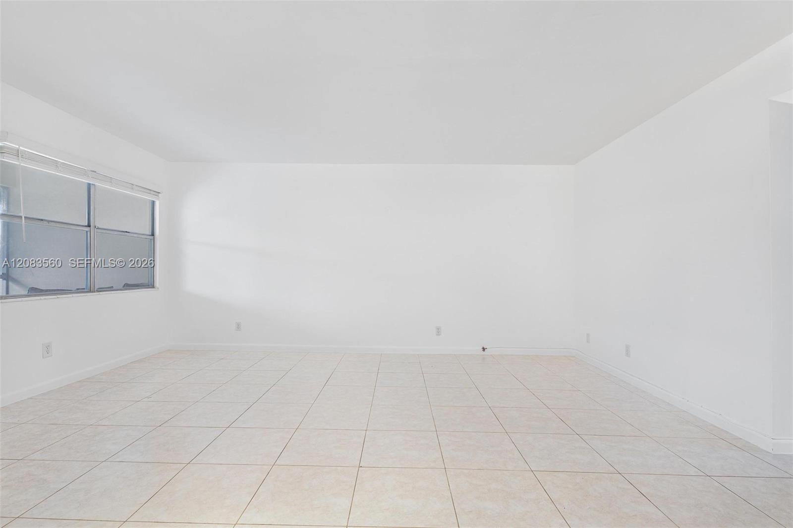 250 Layne Blvd # 304