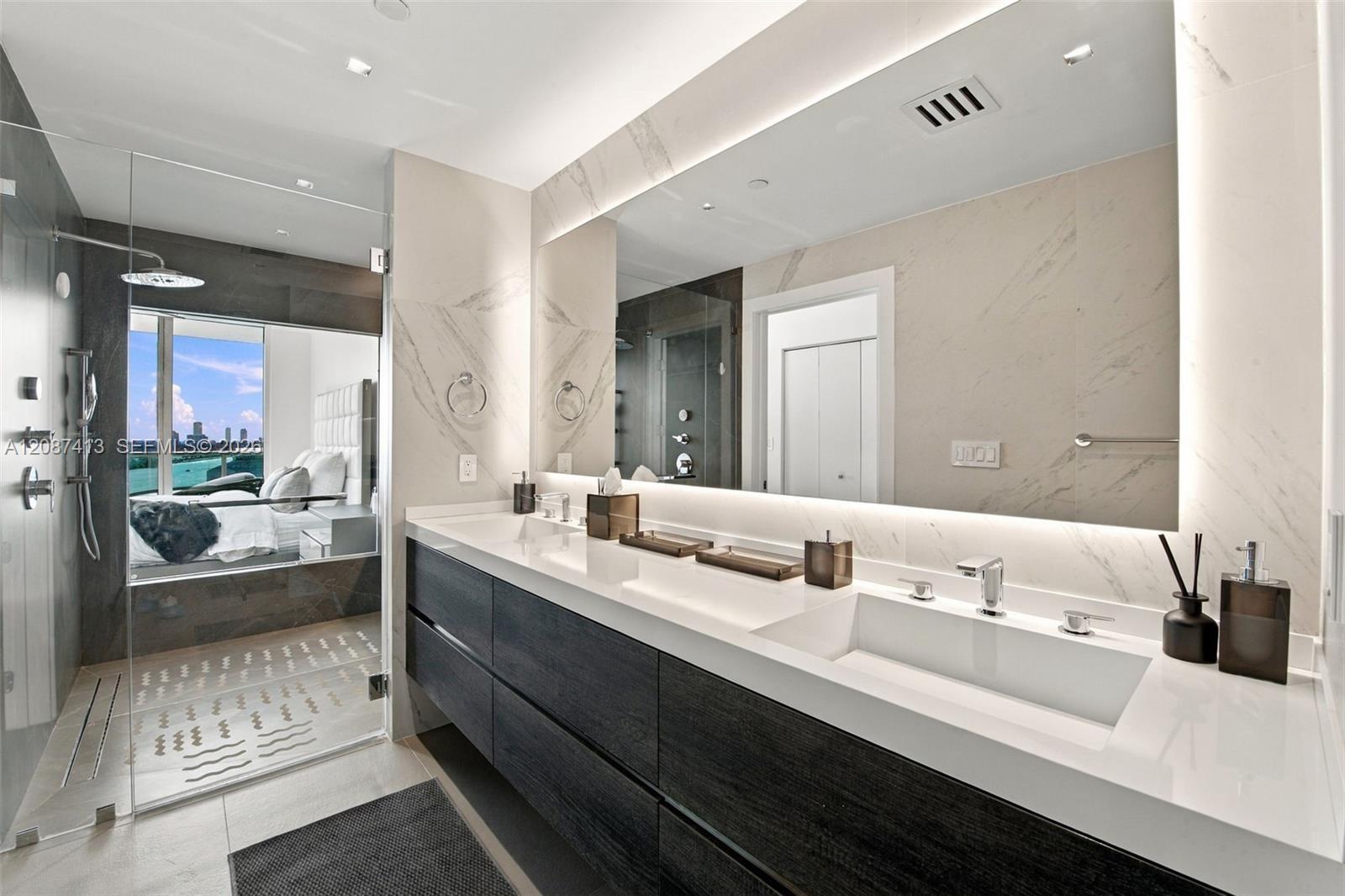 900 Biscayne Blvd # 2406