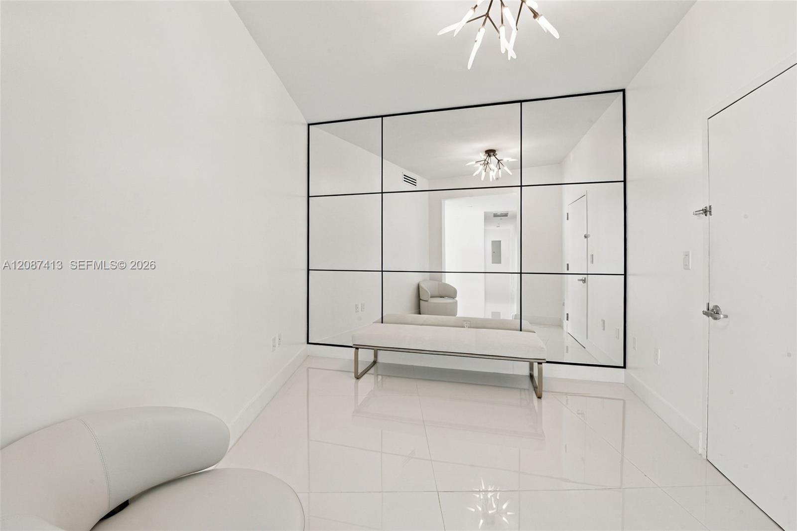 900 Biscayne Blvd # 2406