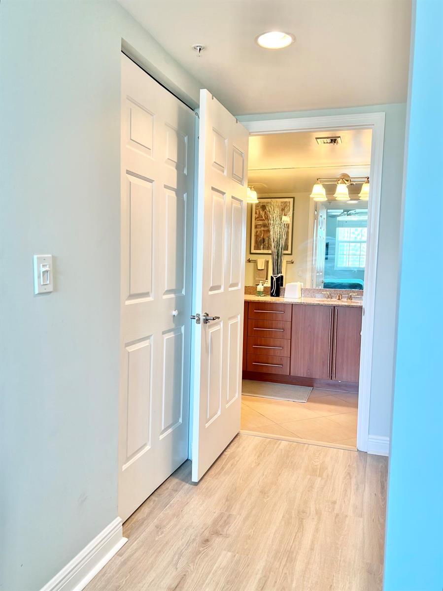 610 Clematis Street # 726