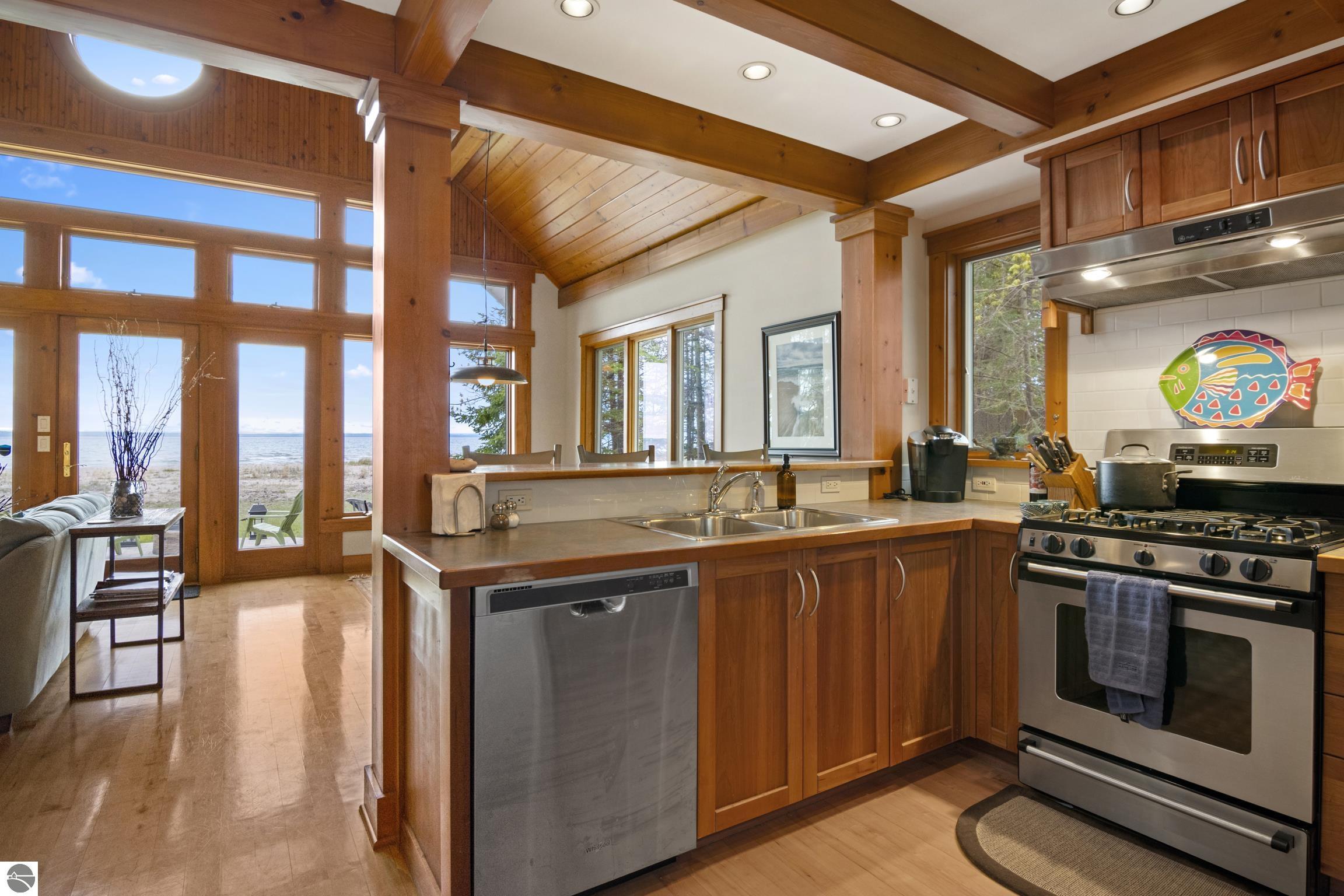 13808 N Forest Beach Shores