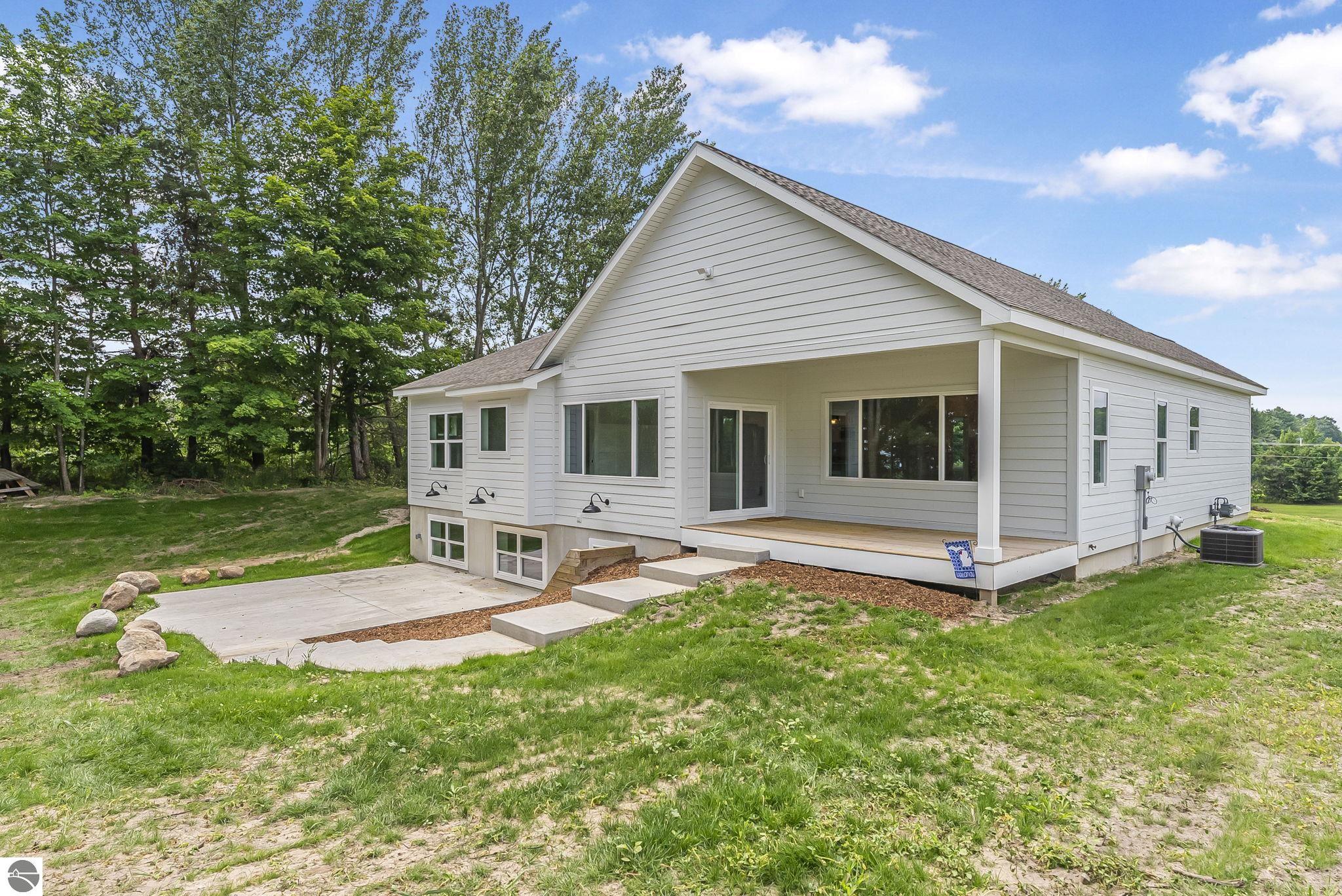 12060 E Spinnaker Lane