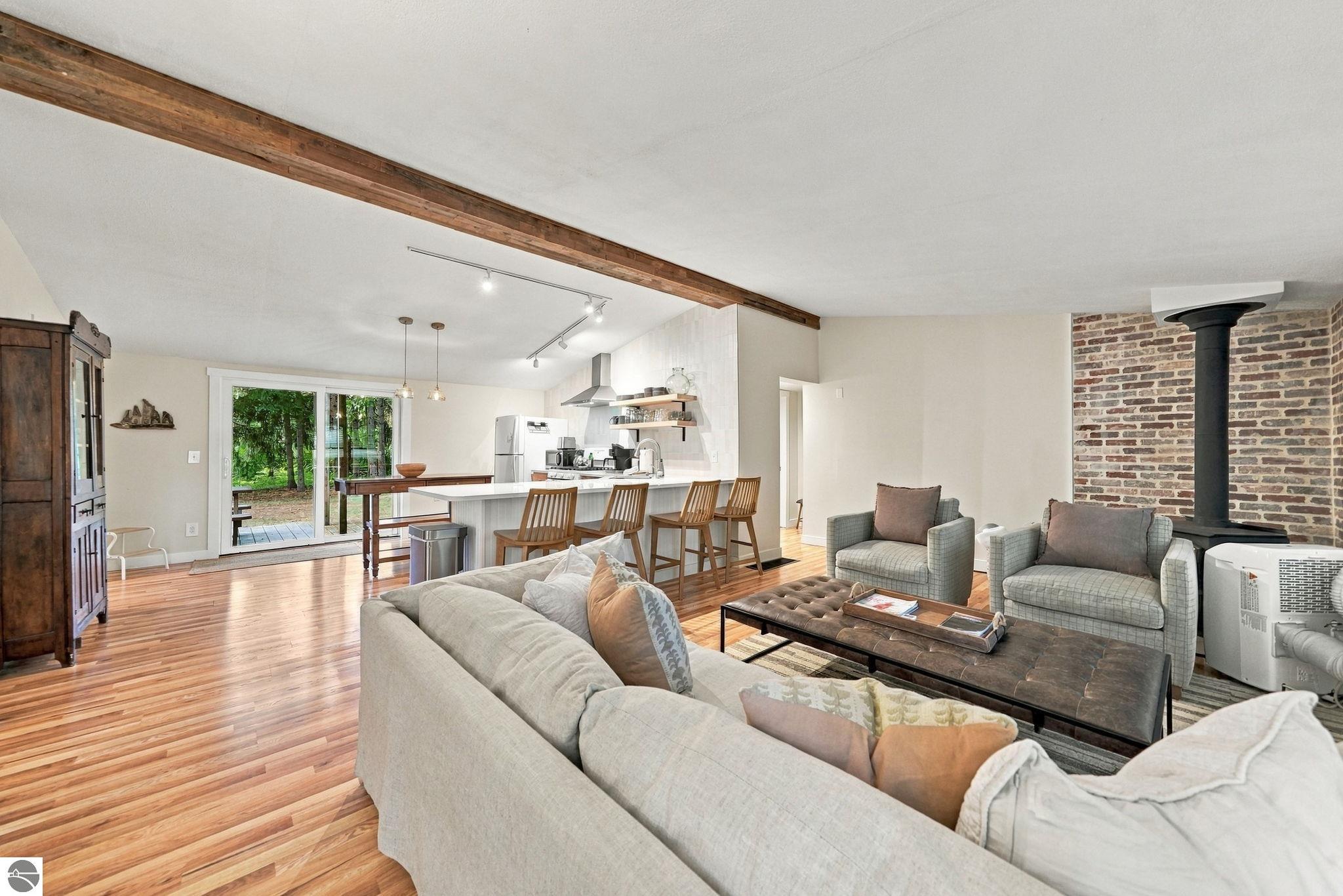208 E Seventh Street
