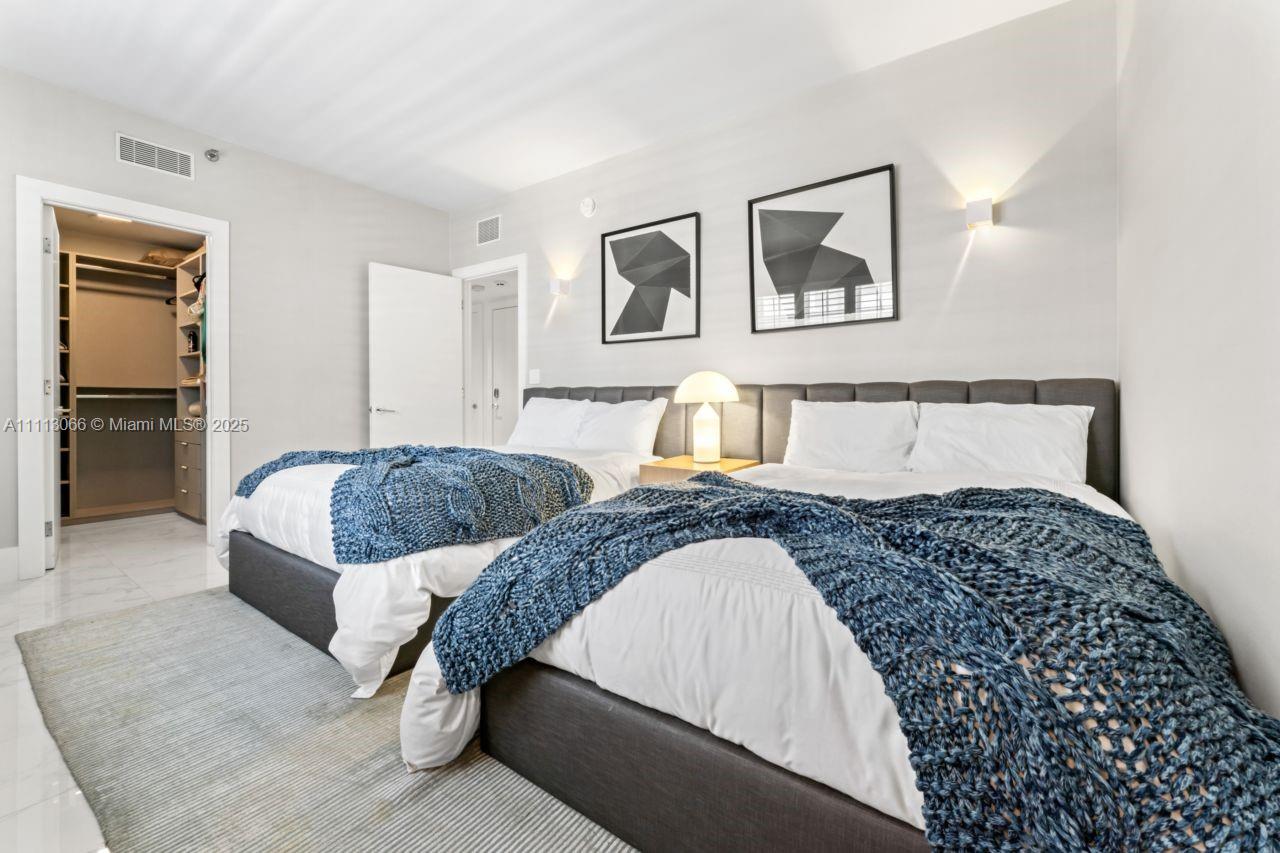 19143 Fisher Island Dr Unit: 19143