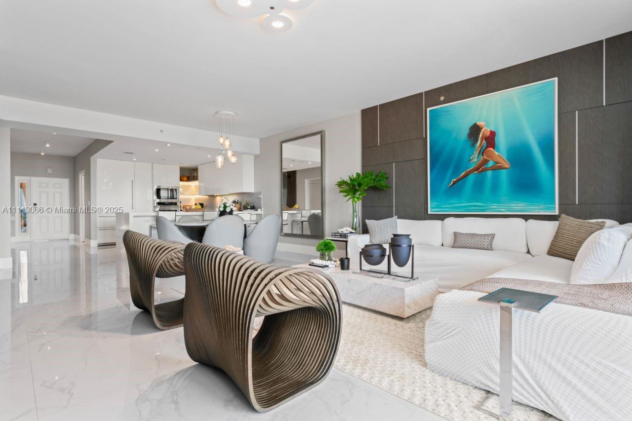 19143 Fisher Island Dr Unit: 19143