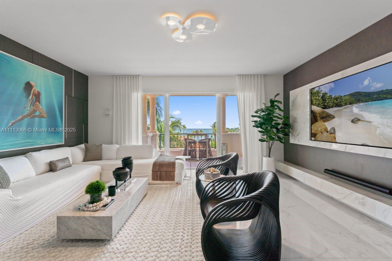 19143 Fisher Island Dr Unit: 19143