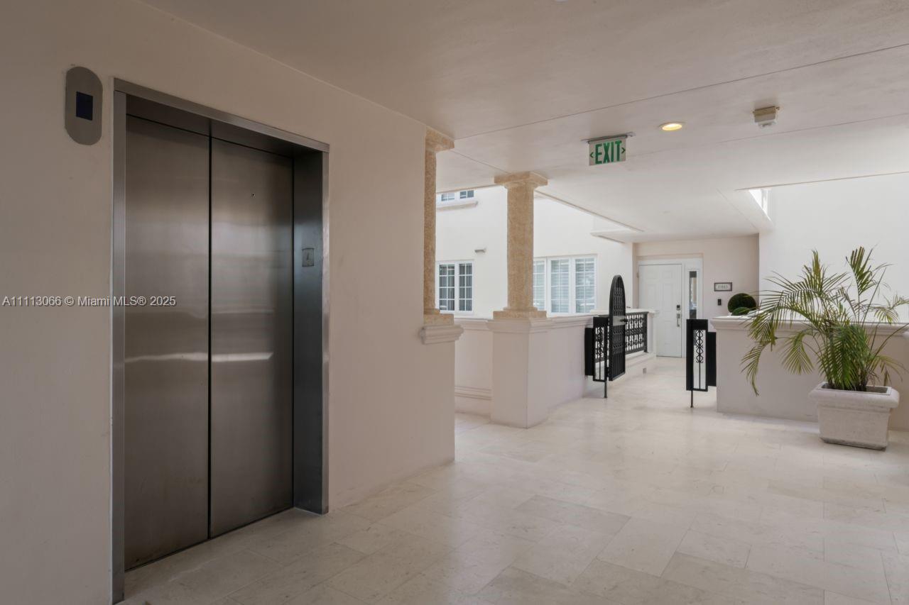 19143 Fisher Island Dr Unit: 19143