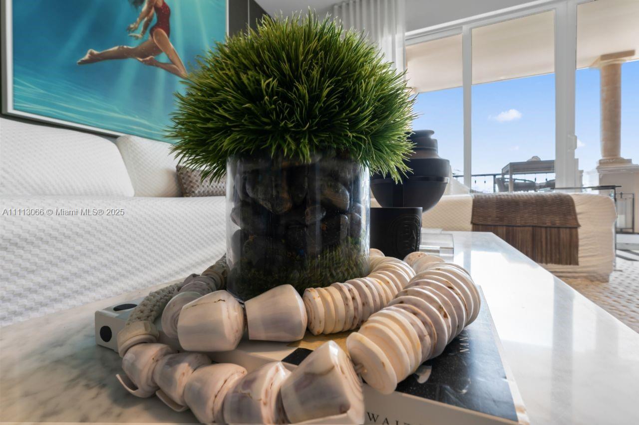 19143 Fisher Island Dr Unit: 19143