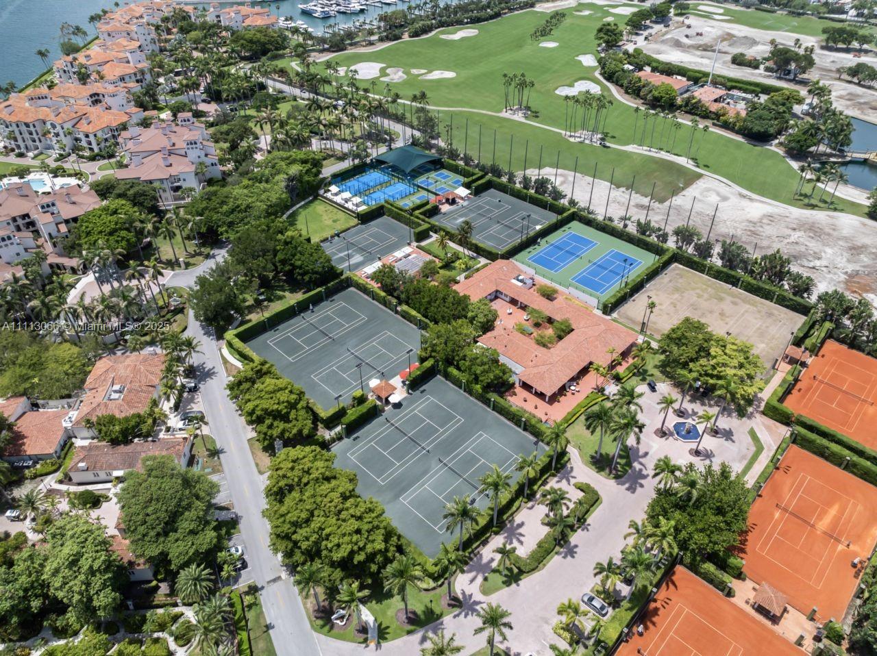 19143 Fisher Island Dr Unit: 19143
