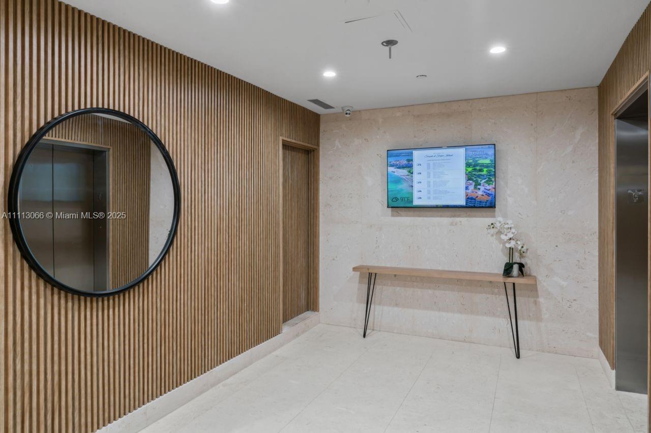 19143 Fisher Island Dr Unit: 19143