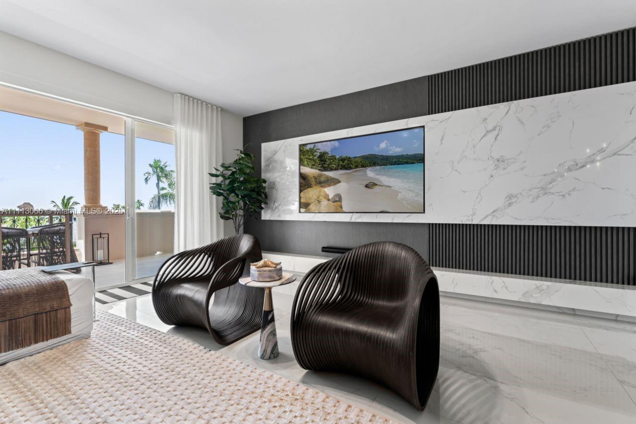 19143 Fisher Island Dr Unit: 19143