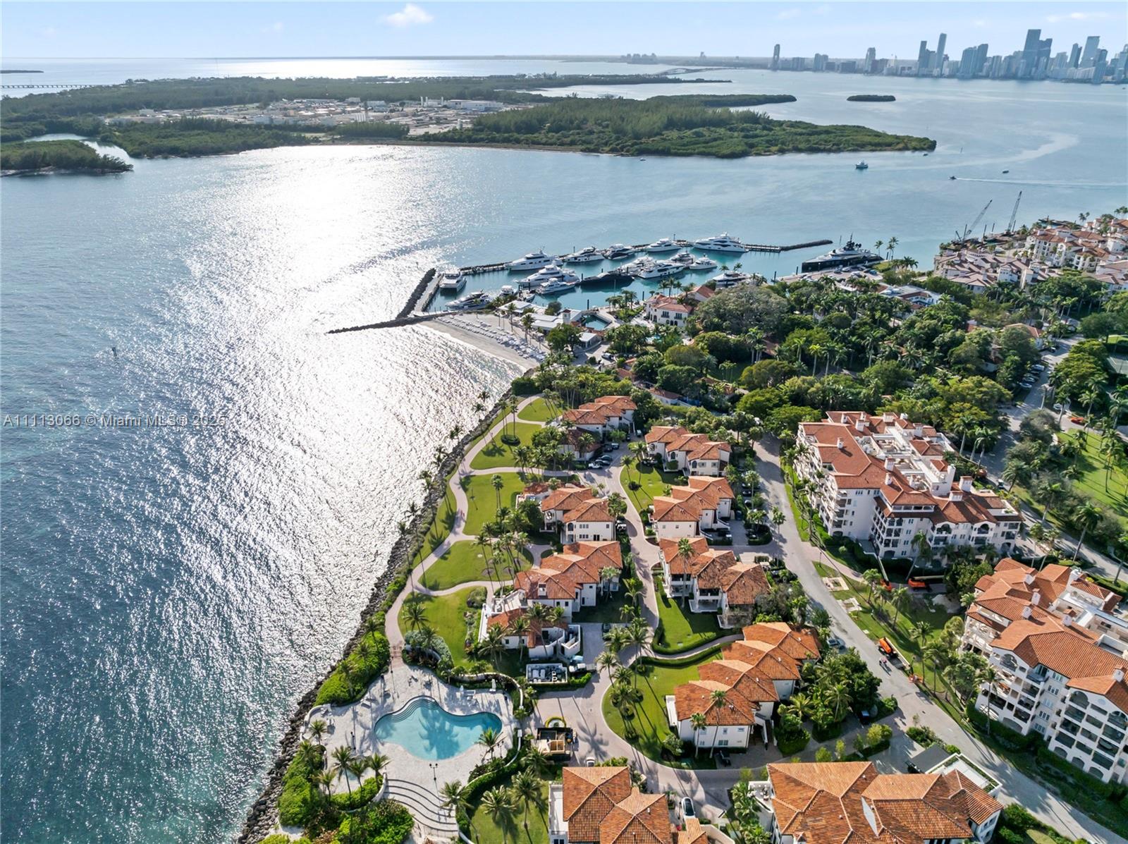 19143 Fisher Island Dr Unit: 19143