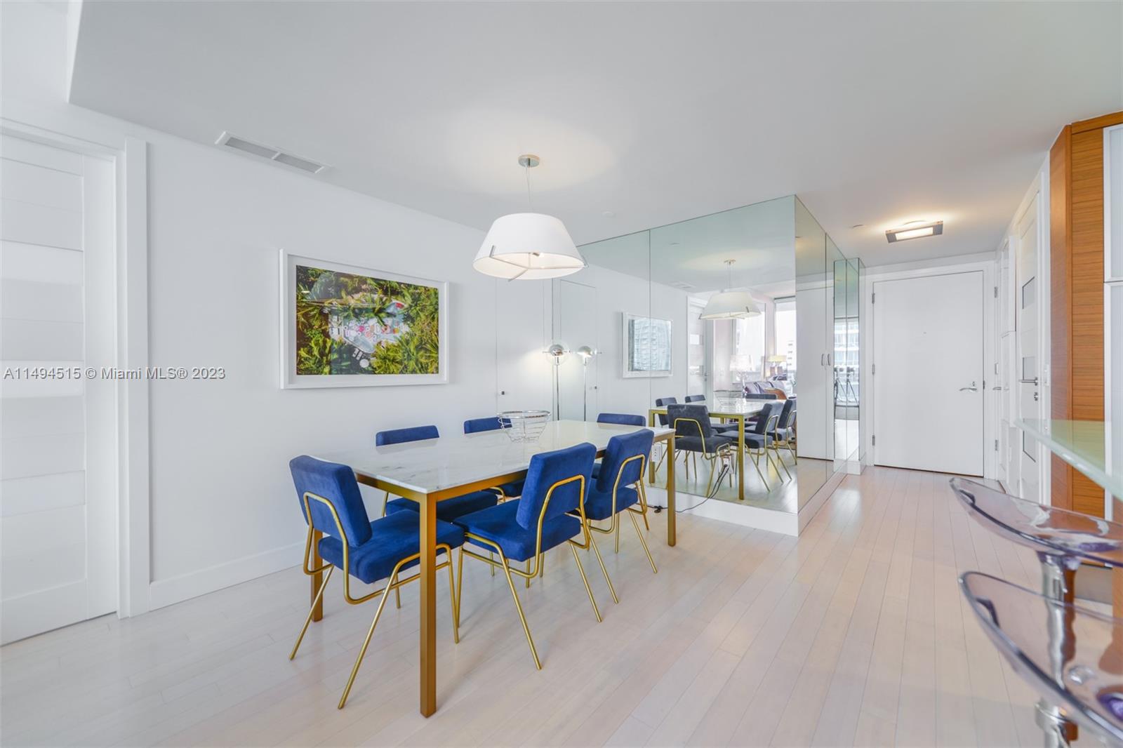 5875 Collins Ave # 1403