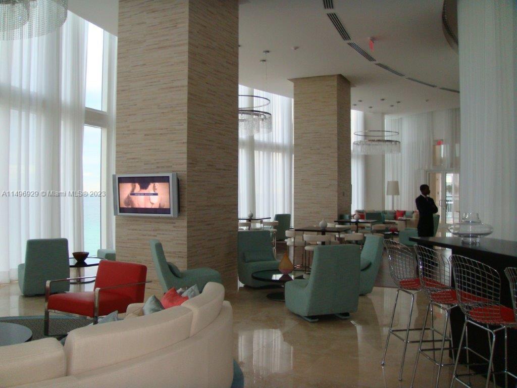 15811 Collins Ave # 2005
