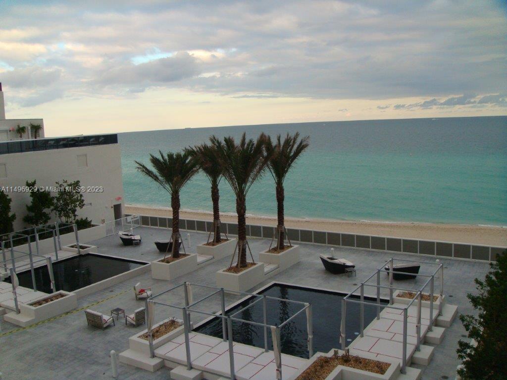 15811 Collins Ave # 2005