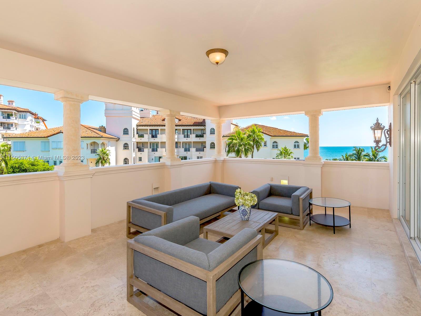 19251 FISHER ISLAND DRIVE Unit: 19251