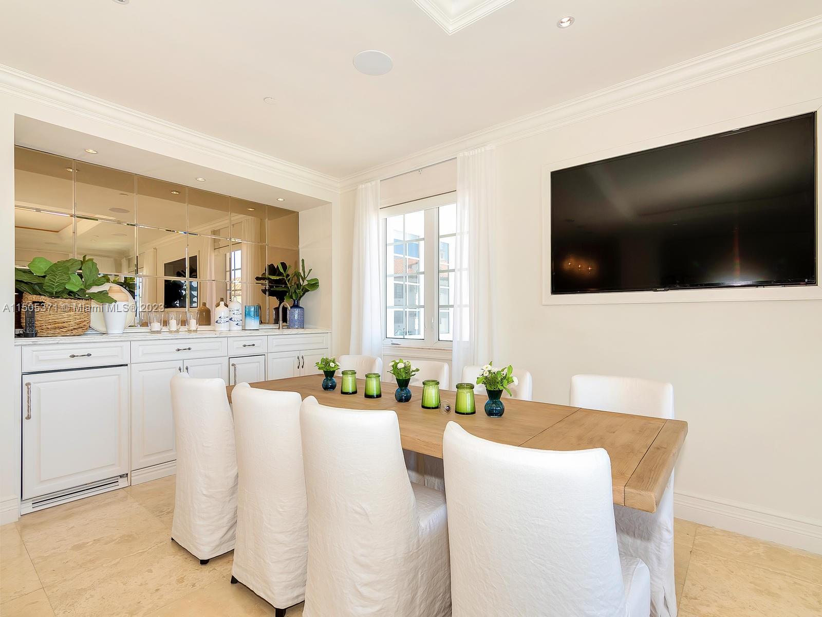 19251 FISHER ISLAND DRIVE Unit: 19251